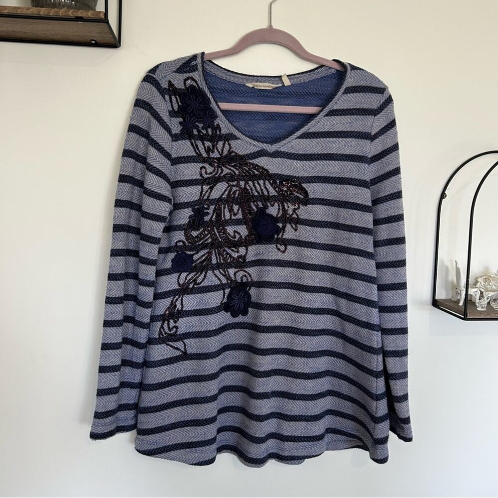 Soft Surroundings Syrah Blue Stripe Floral Embroidery Long Sleeve Top Medium‎